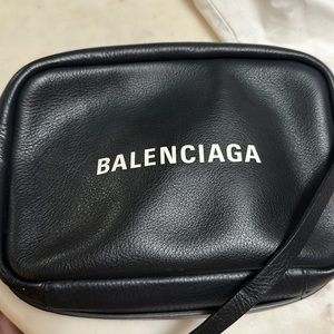 Authentic balenciaga camera bag (pretty used but good condition)